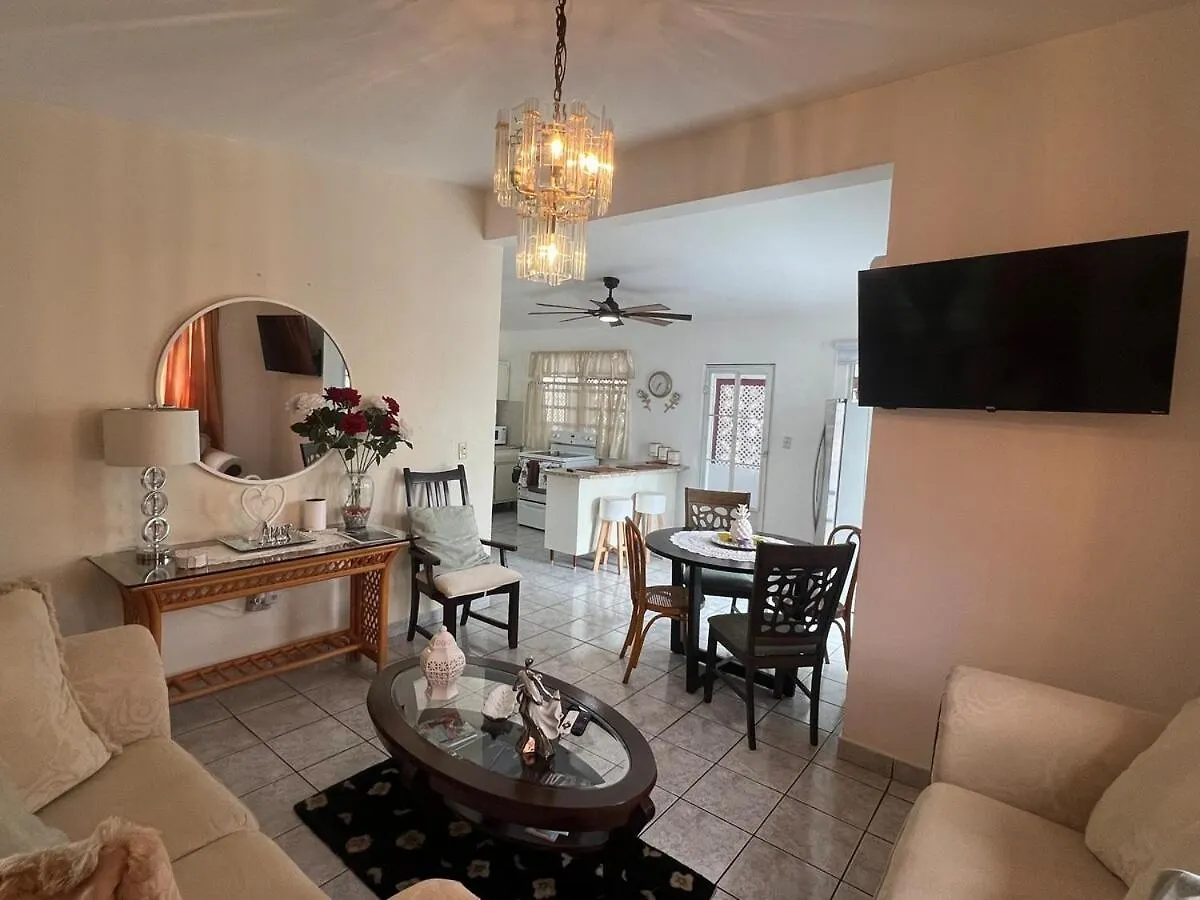 アパート Beachside Hammock Haven - 3Br Centrally Located サンジョアン プエルトリコ