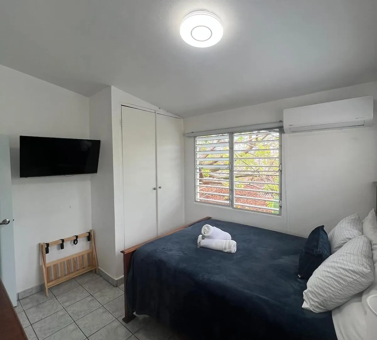 Beachside Hammock Haven - 3Br Centrally Located サンジョアン